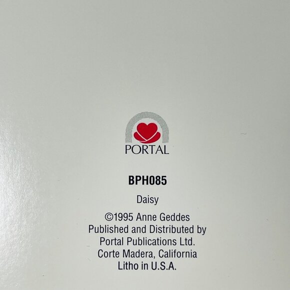 Anne Geddes Vintage Baby In Daisies Blank Greeting Card Recycled Paper Envelope - Picture 3 of 9